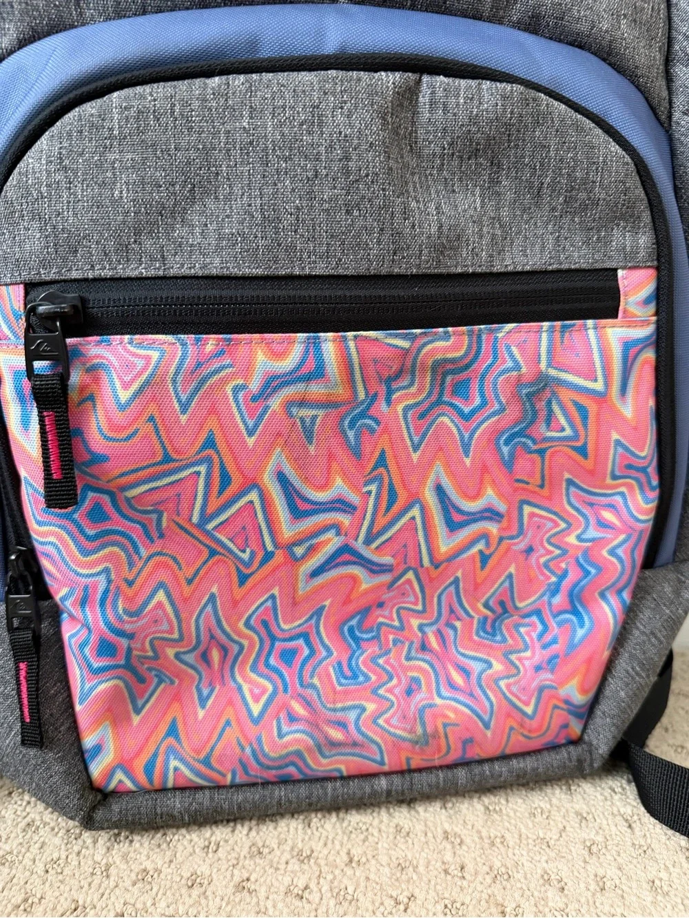 Quiksilver Gray Schoolie Cooler Backpack & Pink Patterned Pocket Laptop Sleeve